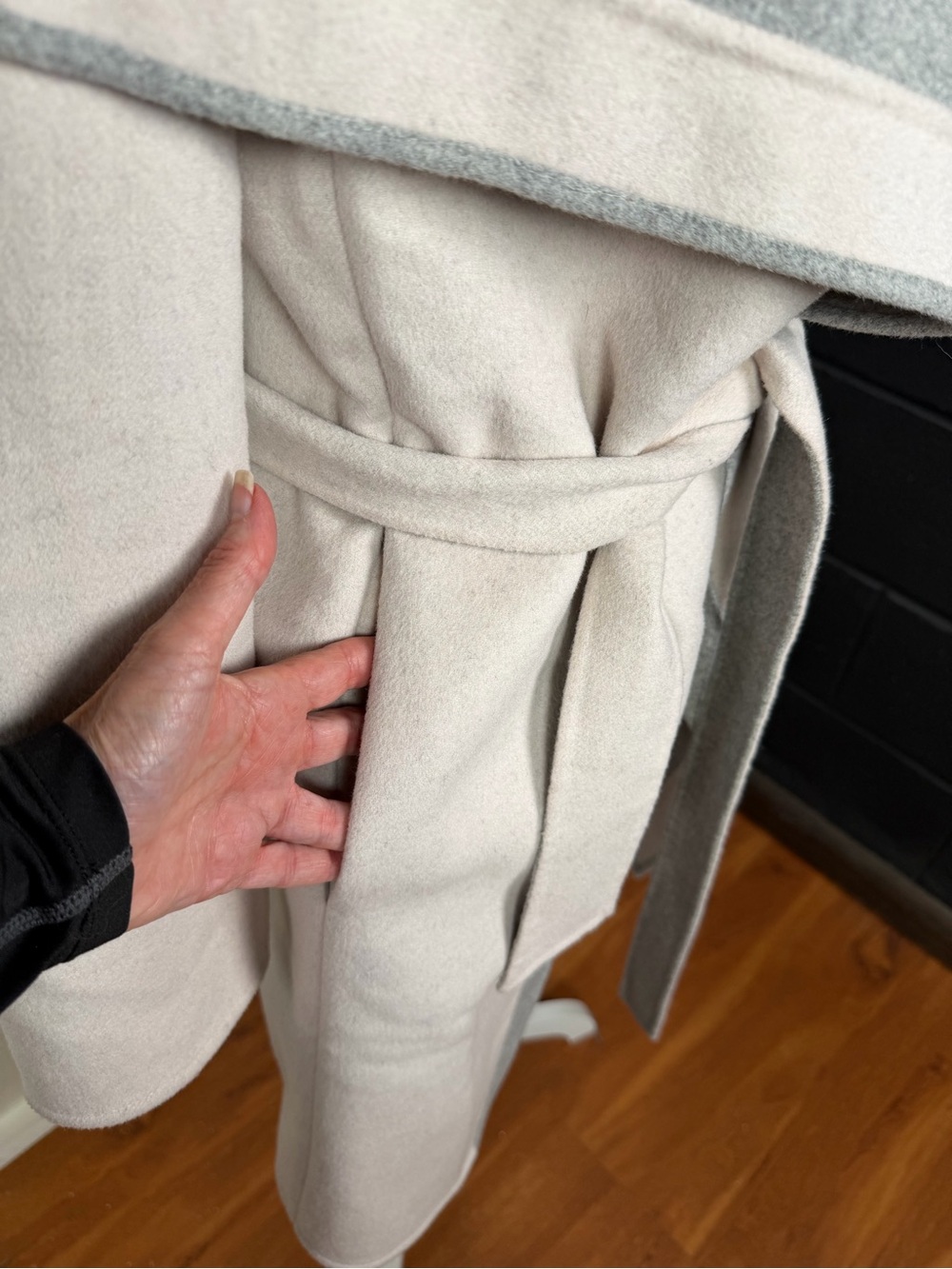 Lucky Brand Light Gray and Cream Wrap Tie Coat - Classic Style XS - Picture 8 of 16